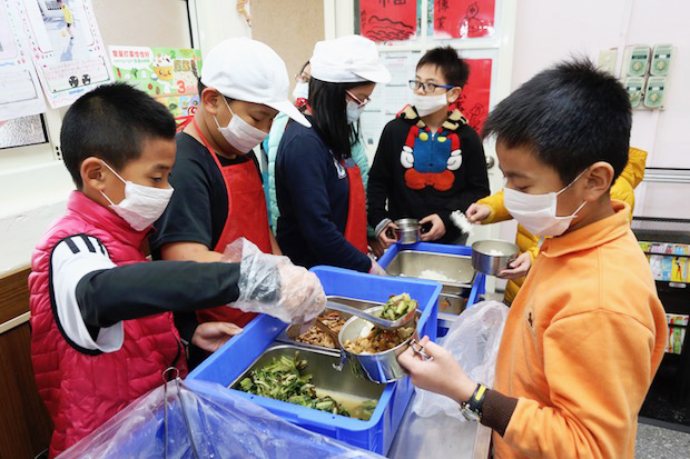 營養午餐4章1Q 六縣市學校搶先試辦
