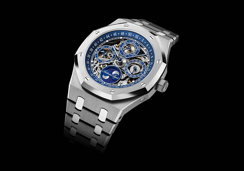 愛彼 AP Royal Oak 皇家橡樹系列萬年曆鏤空「150 週年」腕錶，完美融合頂尖材質及復古風格錶盤。